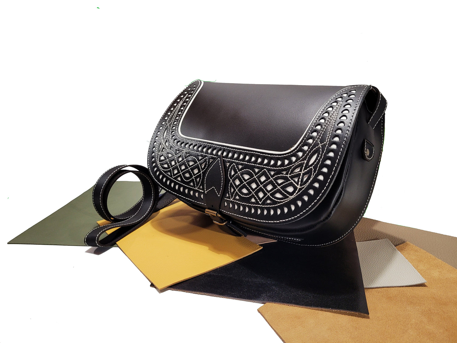 Sacs à bandoulière moyens en cuir noir